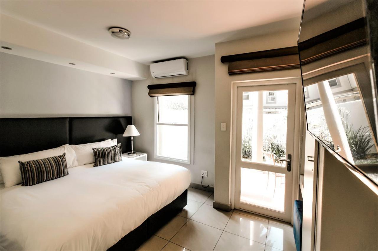 יוהנסבורג Villa Via Executive Suites With Power Back-Up מראה חיצוני תמונה