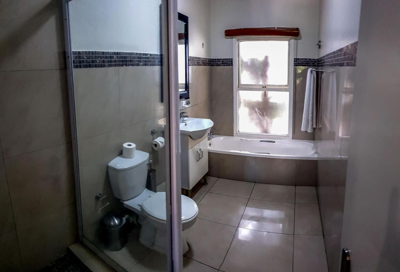 סנדטון Villa Via Executive Suites With Power Back-Up מראה חיצוני תמונה