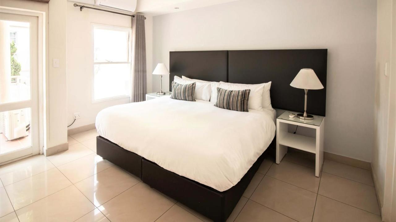 סנדטון Villa Via Executive Suites With Power Back-Up מראה חיצוני תמונה